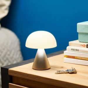 MINA OPLAADBAAR LEDLAMP MEDIUM SOFT GOLD