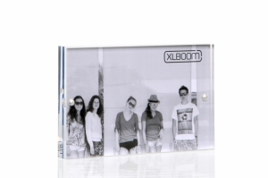 ACRYLIC MAGNETIC FRAME 10 x 15 CLEAR