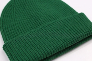 MERINO WOOL BEANIE KELLY GREEN