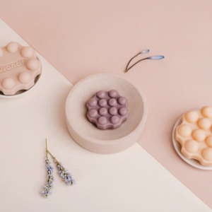LAVENDER & LILAC - PURPLE HEALING SHAMPOO BAR 