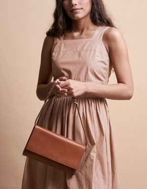 KIRSTY CLUTCH - STROMBOLI  COGNAC