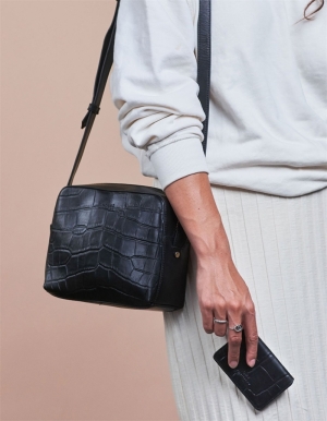 SUE - CLASSIC CROCO LEATHER BLACK