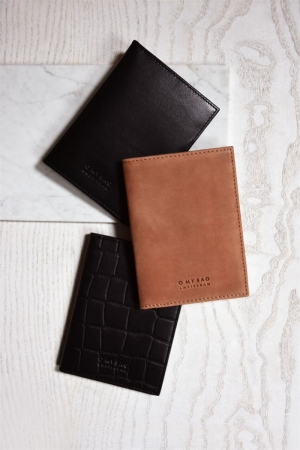 PASSPORT HOLDER NAVY - CLASSIC LEATHER ZWART