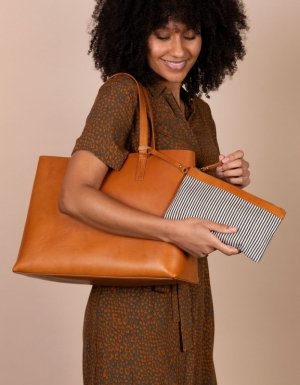 SAM SHOPPER - COGNAC CLASSIC LEATHER COGNAC