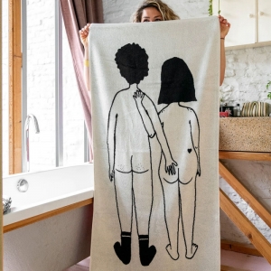 BADHANDDOEK - NAKED COUPLE BACK 