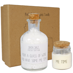 SPA GIFTBOX - POUR A GLASS OF WINE AND HAVE 