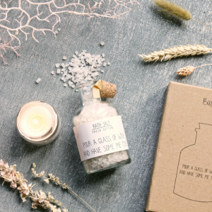 SPA GIFTBOX - POUR A GLASS OF WINE AND HAVE 