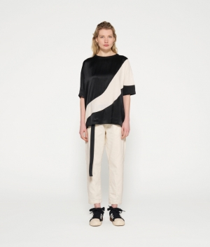 TEE BLOUSE CONTRAST BLACK