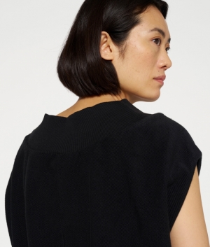 SLEEVELESS BALLOON SWEATER BLACK