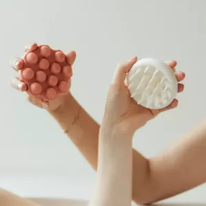 SCALP MASSAGER WHITE