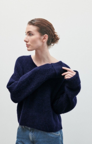 EAST NAVY/CHINE