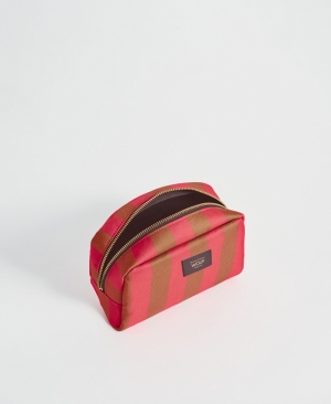 PAT - TOILETRY BAG STREEP