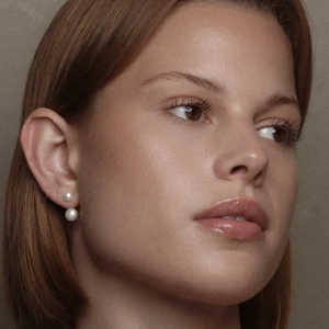 LARA EARRINGS GOLD GOLD