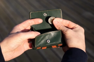 URBAN MAGIC COIN WALLET GREEN ORANGE