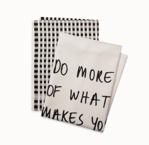 THEEDOEKEN TERRY - SET VAN 2 STUKS - DO MORE OF WHAT MAKES YOU HAPPY 