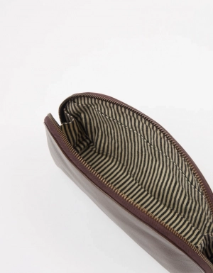 MAKE UP CASE MEDIUM - CHOCOLATE SOFT GRAIN CHOCOLATE