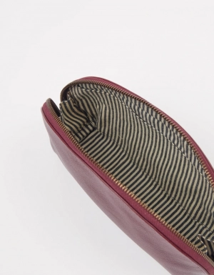 MAKE UP CASE MEDIUM - DARK CHERRY SOFT GRAIN DARK CHERRY