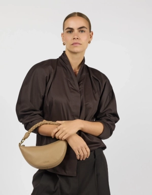LEO MINI TWISTED HANDLE - DARK SAND SOFT  DARK SAND 