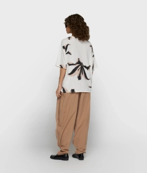 TEE FLOWER ECRU