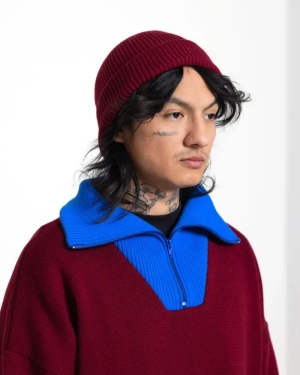 BEANIE MAROON