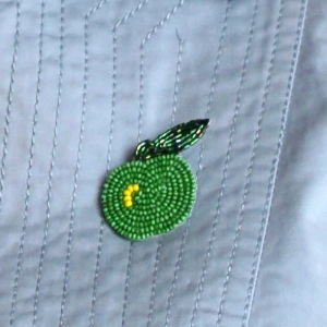 APPELGROENE BROCHE 